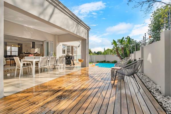 This home is a true gem, combining comfort, style and practicality, ideally positioned on a 800sqm in Craighall Park, providing as ...