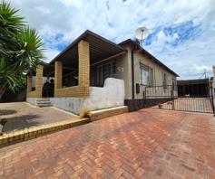 House for sale in Rosettenville