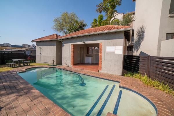 Lovely, well maintained 1 bedroom apartment in Rivonia.

Situated in Rivonia, on Elizabeth Avenue, this apartment is an ideal lock up ...