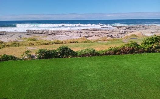 2 Bedroom House for sale in Hermanus Beach Club