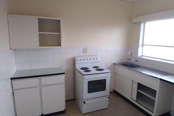 1 bedroom
Lounge
Kitchen
Bathroom