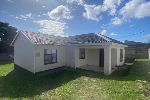 Home for sale in Haven hills, very close to public transport and shops.
3 bedroom built in a very large plot.

Have a fully ...