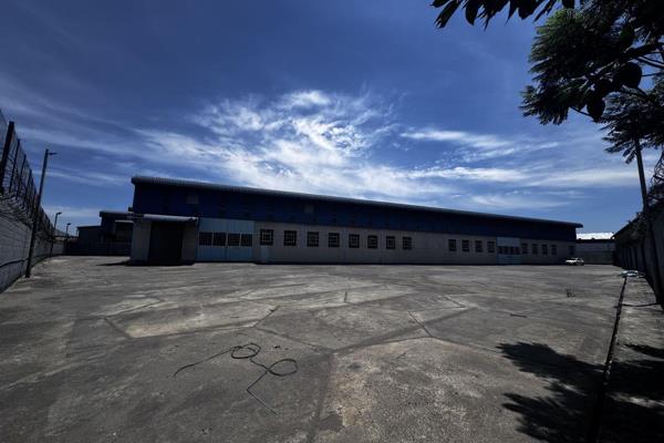 Great warehouse available to let in Isando!

This warehouse is equipped with good ...