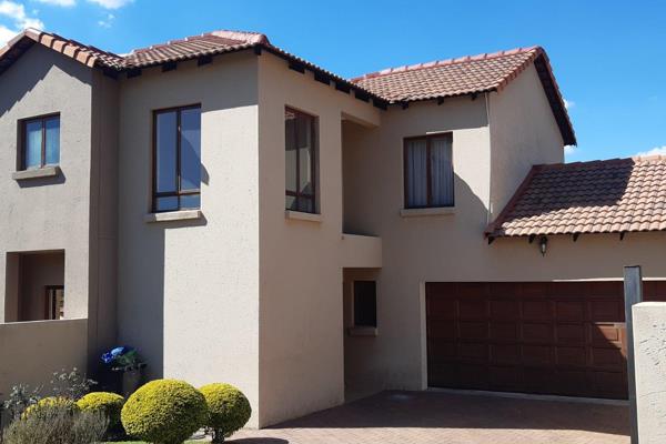 Double storey house with 3 bedroom 2 Bathroom, guest toilet, Open plan kitchen with ...