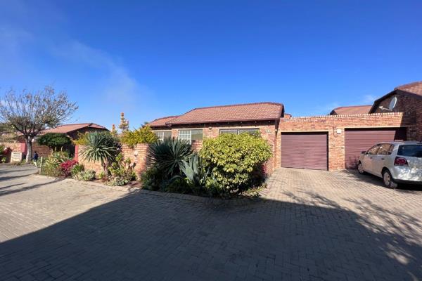 Spacious 2 Bedroom Townhouse To-Let Wilgeheuwel

2 Bathrooms
Open plan kitchen and living room
Wrap around private garden
Pet ...