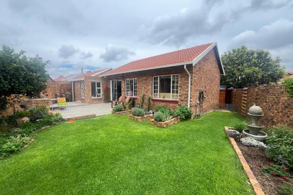 Located in a quite road close to local schools and the Falls Spar.

Walking in there is an open plan feel having a neat kitchen ...