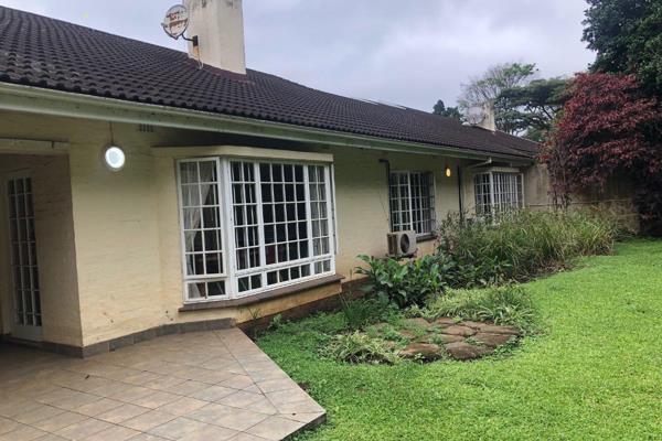 Spacious house to rent in central Kloof. Only 2 units in a mini complex. The kitchen is fitted with ample cupboard space. Room for ...