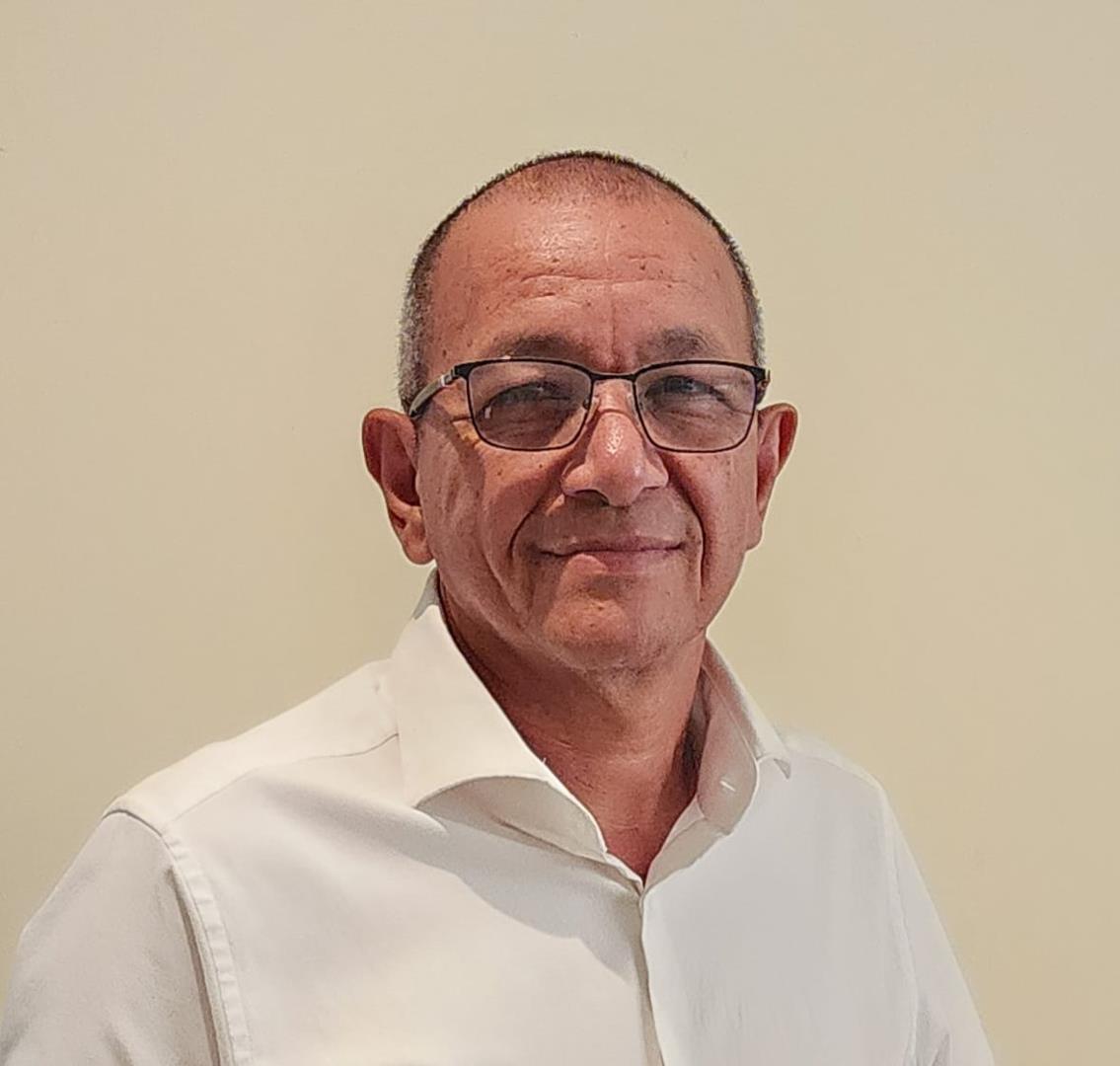 Agent profile for Mark Lakay