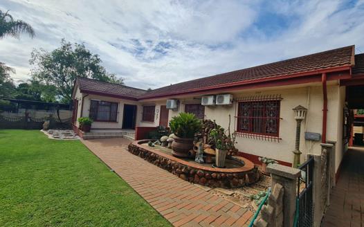 3 Bedroom House for sale in Moregloed