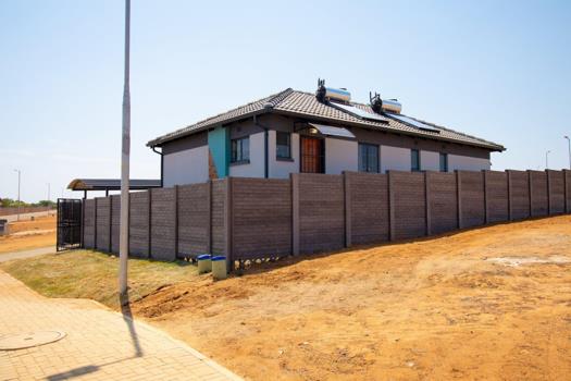 4 Bedroom House for sale in Mamelodi East