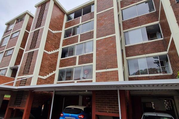 This spacious 1 bedroom apartment is perfectly located in morningside with amenities a short drive such as the moses mabidia stadium ...