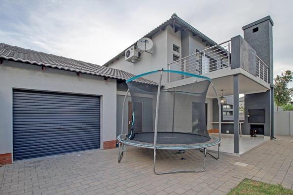 On top of the world! Exclusive to Apple Property!

Beautiful by design!  A modern, chick double storey home in the ever popular area of ...