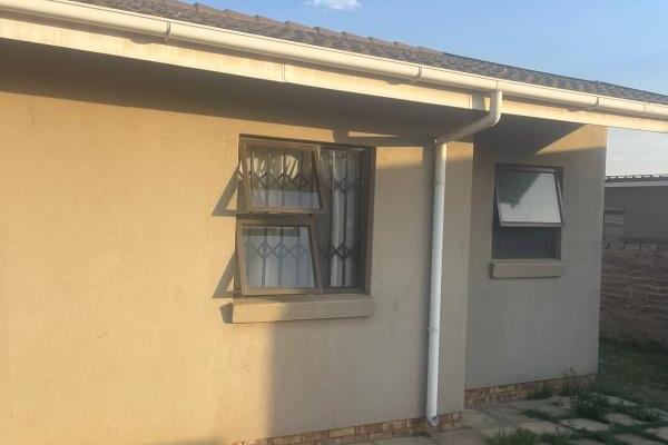 A three bedroom house for sale 
A house got two bathroom, a house is in a corner stand 
 House is in a secured place 
Not far from the ...