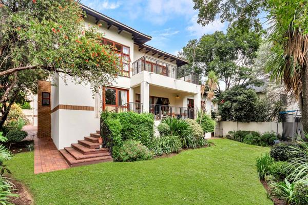 Location, location, location - Come live in lovely Lonehill and be just a stone throw away from Crawford and the Lonehill Park!
 ...