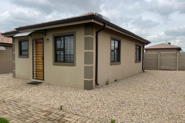 Lethabong Lifestyle Estate introduces a selection of brand new 2- and 3-bedroom homes in Sebokeng, Vaal, priced affordably from ...