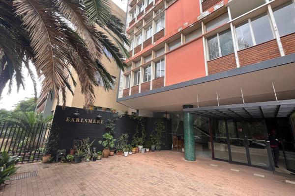 Location: Parktown, Johannesburg
Close to: University of the Witwatersrand (Wits)

Property Features:

4 Bedrooms – Generously ...