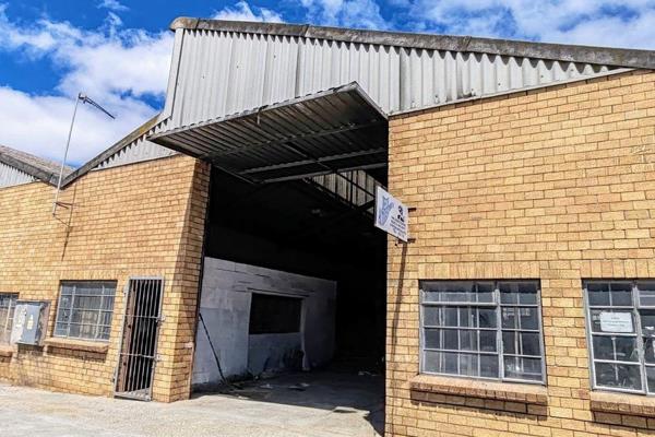 Positioned strategically near Voortrekker Road, this standalone 275m2 double-volume ...