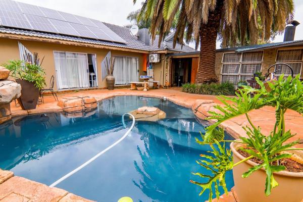 Your New Family Home. 

This delightful 3-bedroom property, located in the peaceful heart of Doringkloof, offers everything you could wish for in a home. This property is close to all essential amenities, this hidden gem is designed for those who value quality and attention ...