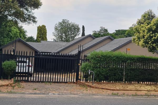 Welcome to Randburg, Blairgowrie, a vibrant area nestled in the heart of the city. Our ...