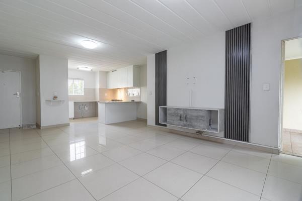 Welcome to this immaculate, tastefully renovated 3 bedroom, 2 bathroom apartment. ...