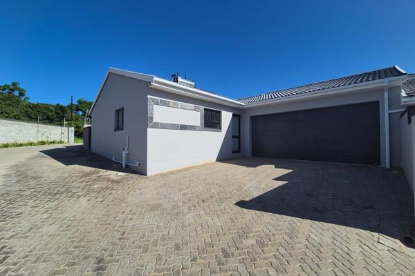 Presenting this neat, newly built 3-bedroom home situated in Ripplemead Road, Nahoon ...