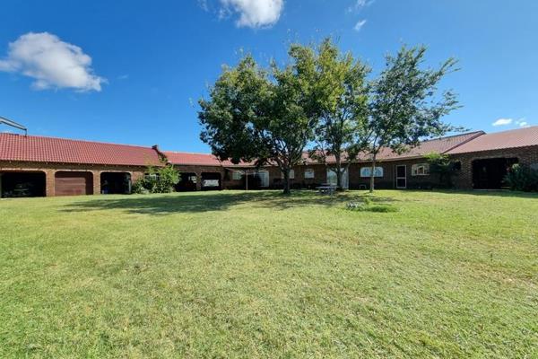 This picturesque property is a 5-hectare gem located just 3 kilometers from town, nestled along a serene stretch of the Vaal River. ...