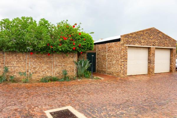 Going on Auction: Wednesday 29 January 2025
Reserve Price: R745 000.00 (All offers will be reviewed)
Expected Opening Bid: R500 ...