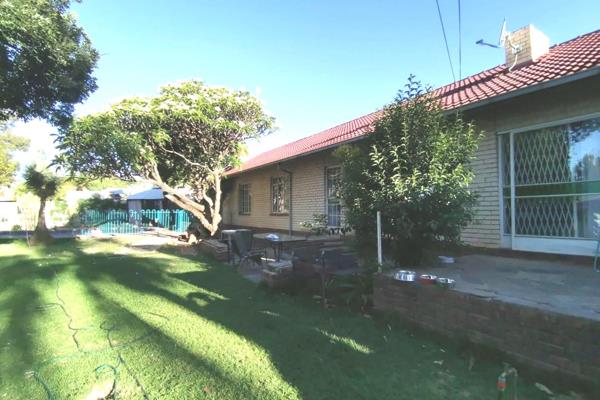 Large Family Home for Rent in a Safe Area (Above Sefako Makgato Drive)

- Situated ...