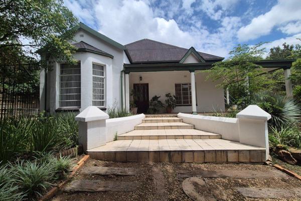 Are you drawn to the charm of a Golden Oldie? This timeless property in the heart of Heidelberg is sure to take your breath away. As ...