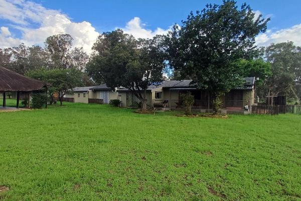 Seize the opportunity to invest in a prime property located in the thriving Walkers Fruit Farms area, which boasts an impressive ...