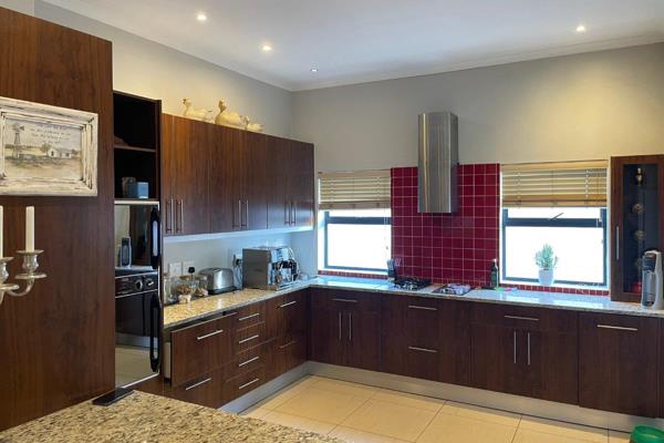 Incredibly spacious 3 bedroom 3 bathroom home plus office for rent from 1 March. ...