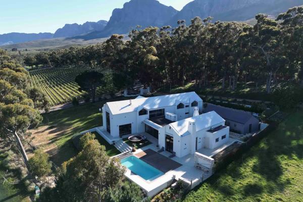 Nestled at the base of the scenic Hottentots-Holland Mountains within the prestigious Knorhoek Estate, Gantouw Farm spans 17 hectares ...