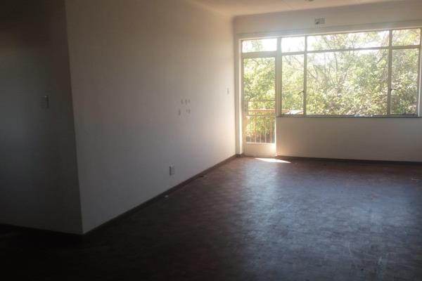 APARTMENT TO LET IN PARKDENE

This unit features:
2 Spacious Bedrooms with Built in ...