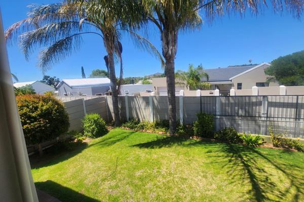 Modern family home in this Quiet neighborhood. This spacious 3-bedroom in Moorreesburg offers modern comfort, near to Dirkie Uys ...