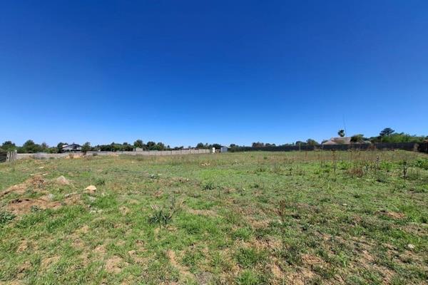 This 8500 m&#178; vacant land is in a prime location within Midrand which is known for ...