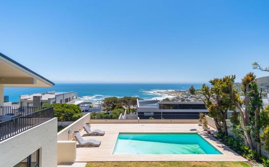 6 Bedroom House for sale in Camps Bay