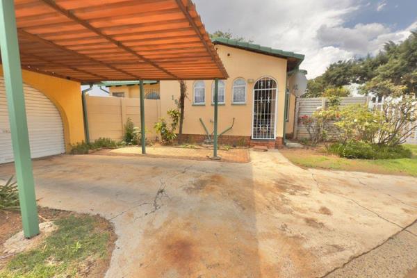 This quaint well kept little home consists of the following features:

* Two comfortable bedrooms with built-in cupboards.
* Full ...