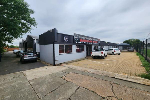 Industrial warehouse/factory TO LET in the industrial node of Spartan, Kempton Park.
Gla ...