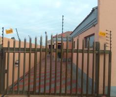 House for sale in Roodekop