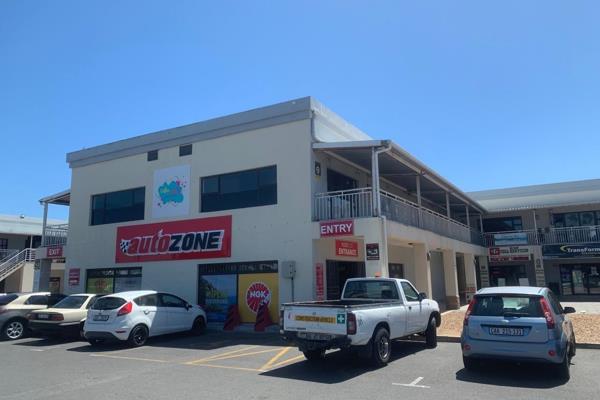 This Unit in Village on Main, Parklands Main Road, offers a retail space with a spacious ...