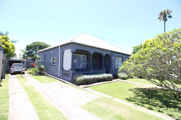 Nestled in the quiet sort after suburb of Selborne, this family home offers a spacious living, making it a perfect family ...