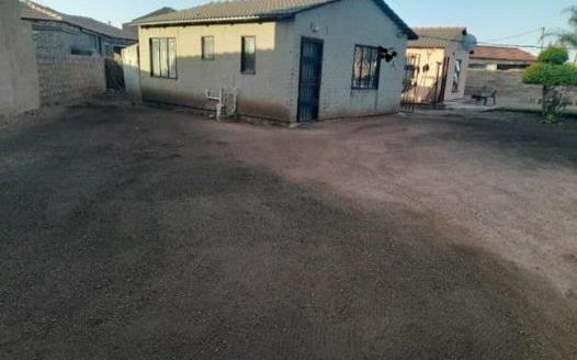 House for sale in Soshanguve South Ext 13