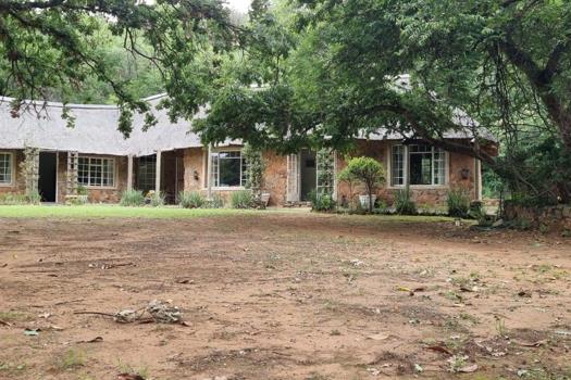 4 Bedroom House for sale in Lydenburg