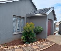 House for sale in Vosloorus Ext 2