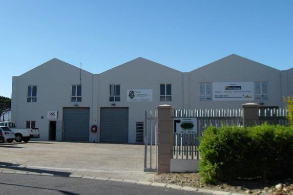 Double volume factory / warehouse situated in a secure complex within the ASLA precinct. Reception on ground floor with very spacious ...