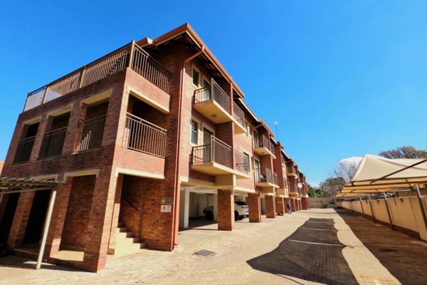 Spacious bachelors flat in a security complex for students. 
Excellent North facing ...