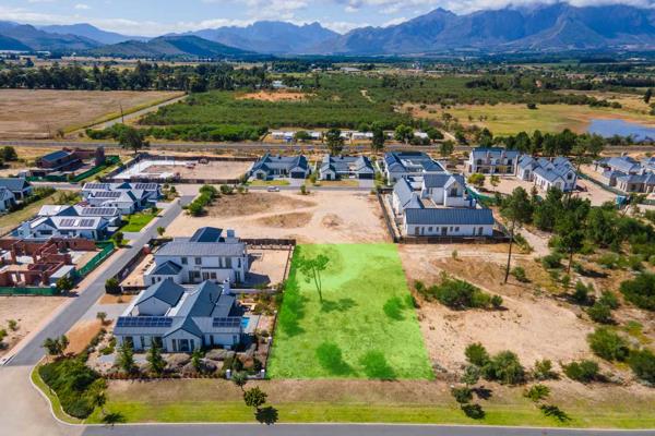 Exclusive Sole Mandate

This expansive 1545m&#178; stand at 778 The Acres at Pearl Valley Golf &amp; Country Estate offers the perfect canvas to create your dream home in the heart of the Cape Winelands.

With breathtaking ...