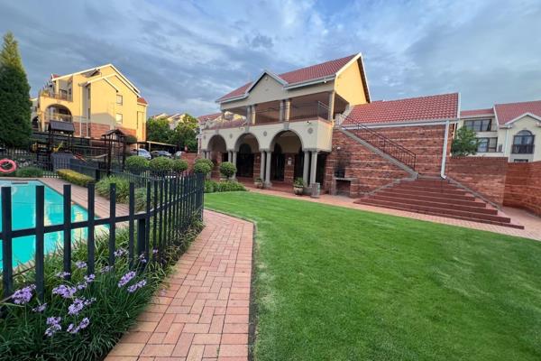 Lovely, airy well kept upstairs unit, available for rental in Bryanston, with 2 bedrooms, 1 full bathroom and a loft. 

Unit offers ...