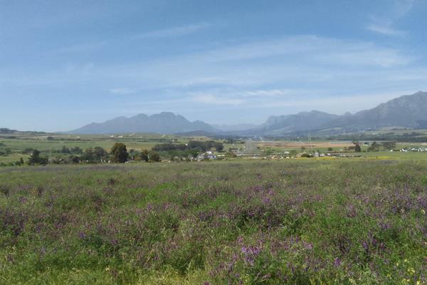 Lifestyle Development in Stellenbosch Winelands.

Longlands Estate offers the epitome ...