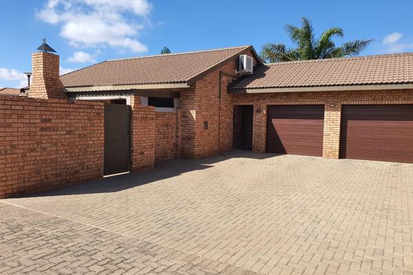 Long term lease. 2 Bedroom townhouse with 2 bathrooms and open plan living area as well as a braai area and double garage in safe ...